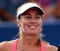 Martina Hingis Signed Memorabilia