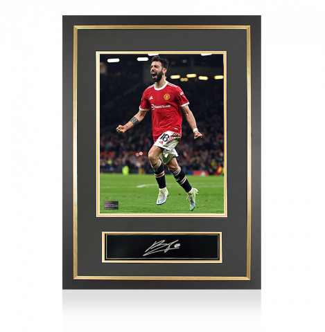 Bruno Fernandes Signed Plaque and Photo Frame: Manchester United Star