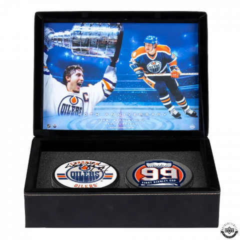 Wayne Gretzky 40th Anniversary Two-Puck Puck Case with Signed Puck