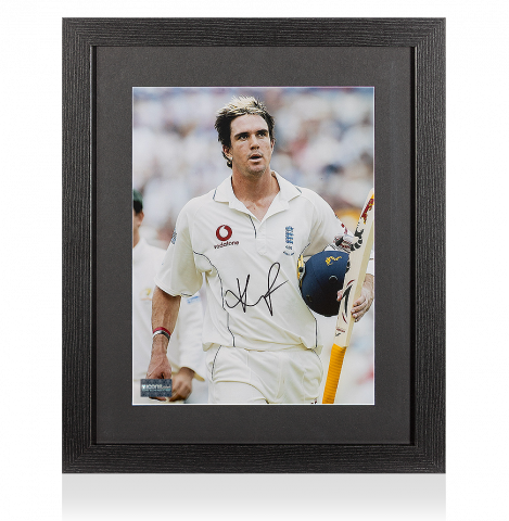 Kevin Pietersen Signed England Cricket Photo In Black Wooden Frame