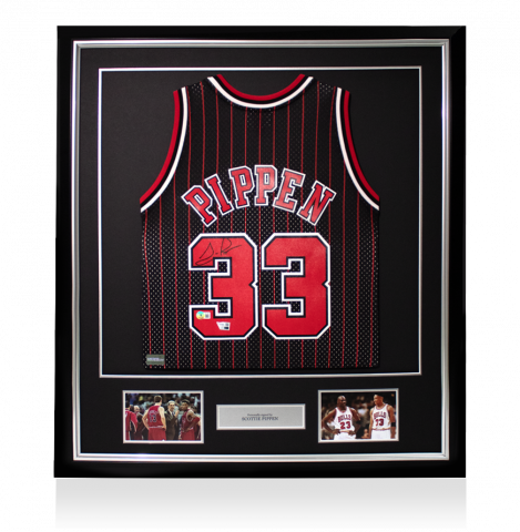 Scottie Pippen Signed and Framed Chicago Bulls Jersey