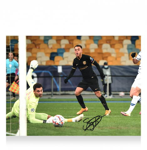 Sergino Dest Signed FC Barcelona Photo: UEFA Champions League Goal