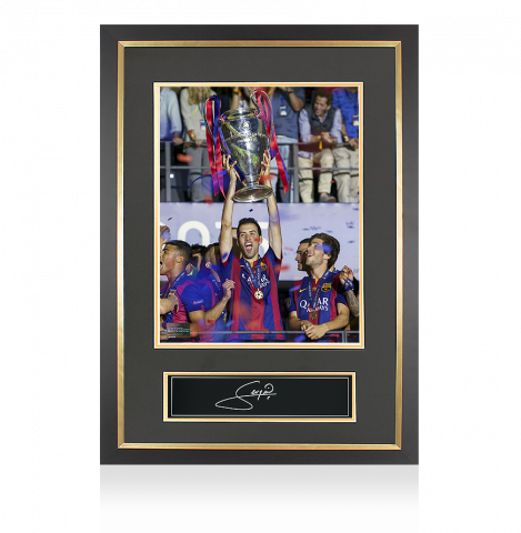 Sergio Busquets Signed Plaque and Photo Frame: 2015 UEFA Champions League Winner