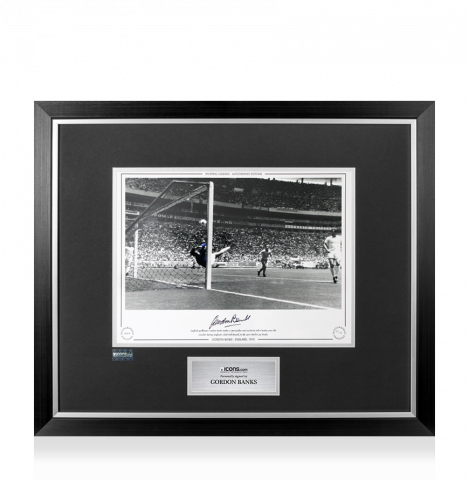 Gordon Banks Signed England Print In Premium Photo Frame: 1970 World Cup vs Brazil