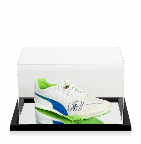 Usain Bolt Signed White Puma Running Spikes In Acrylic Case