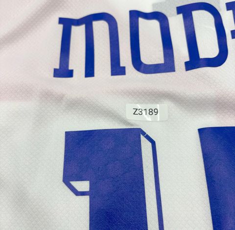 WAREHOUSE SECONDS Luka Modric Back Signed Croatia 2024 Home Shirt - Grade A
